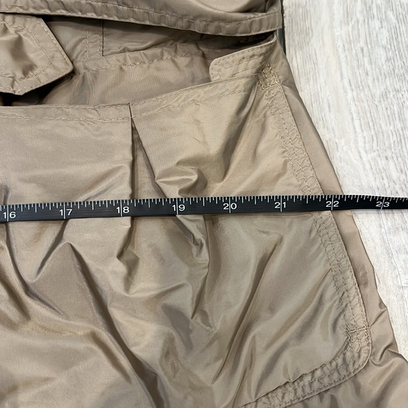 Authentic Burberry Trench - Picture 13 of 13